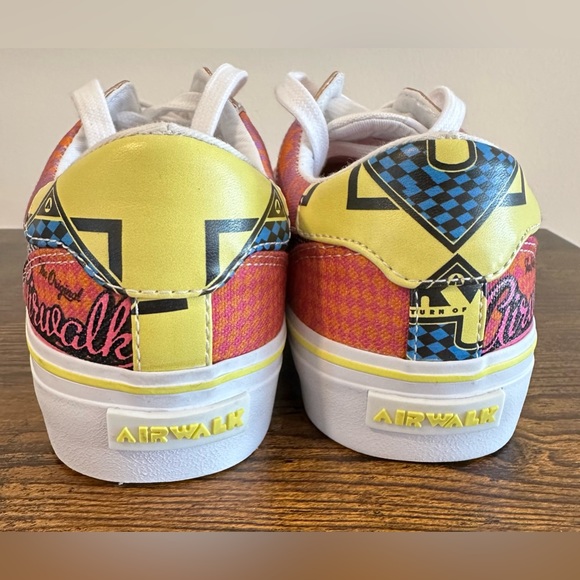 Airwalk Women’s Alya-J Black Multicolor Retro Sneaker NWT Various Sizes - Picture 6 of 10